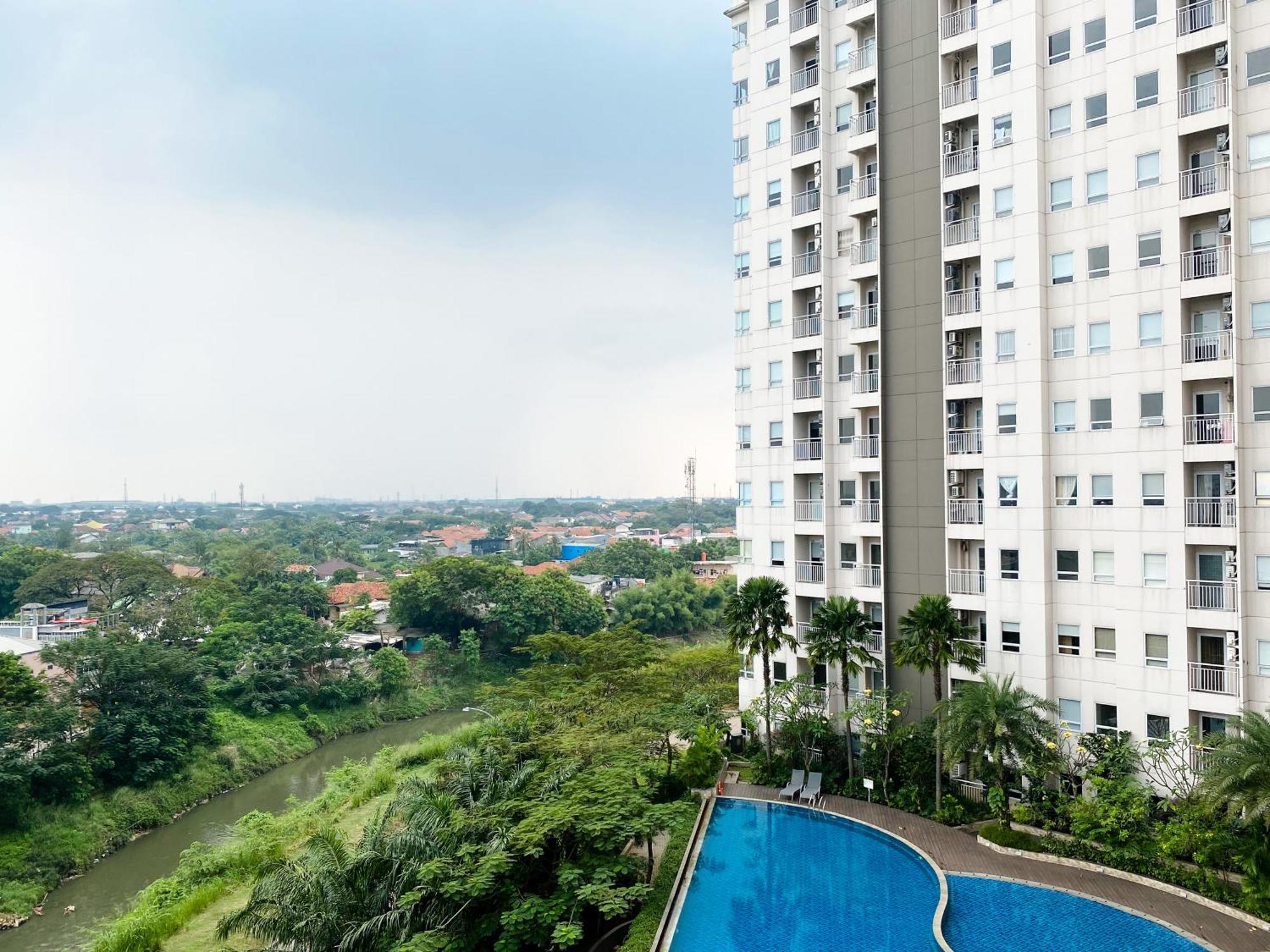 Stunning And Homey 2Br Apartment Mustika Golf Residence By Travelio Cikarang Exterior foto